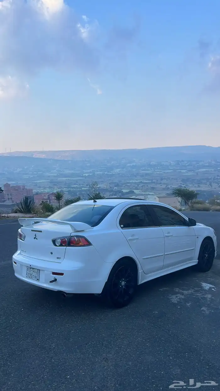 متسوبيشي لانسر فل كامل فئة رياضية 0