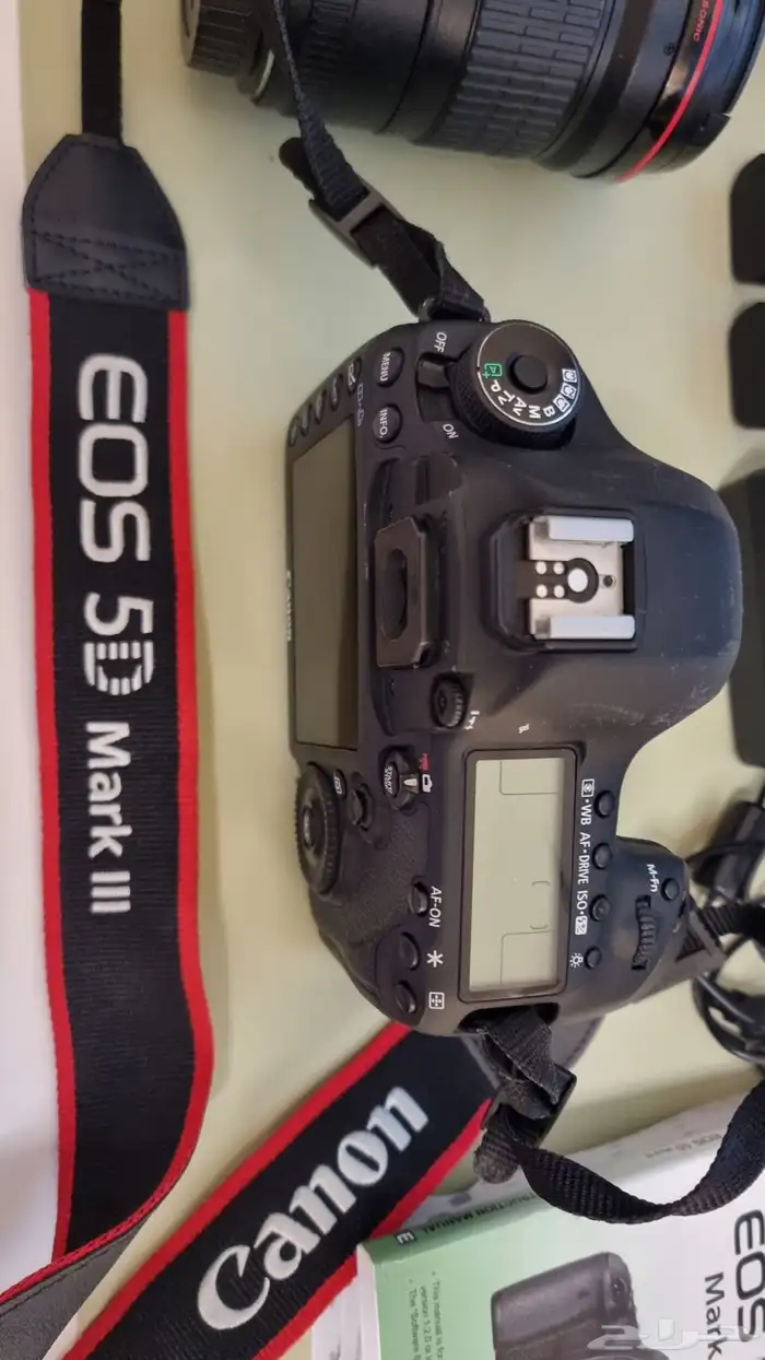للبيع كاميرا كانون EOS 5D 14