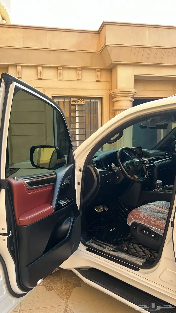 لكزس 570 S موديل 2019 21