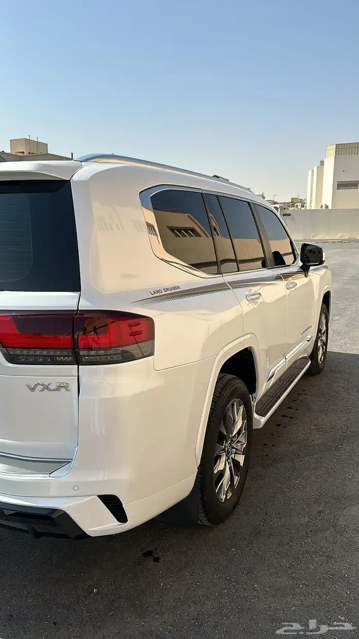 لاندكروزر في اكس ار 2022 6