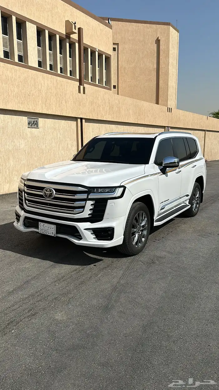 لاندكروزر في اكس ار 2022 0