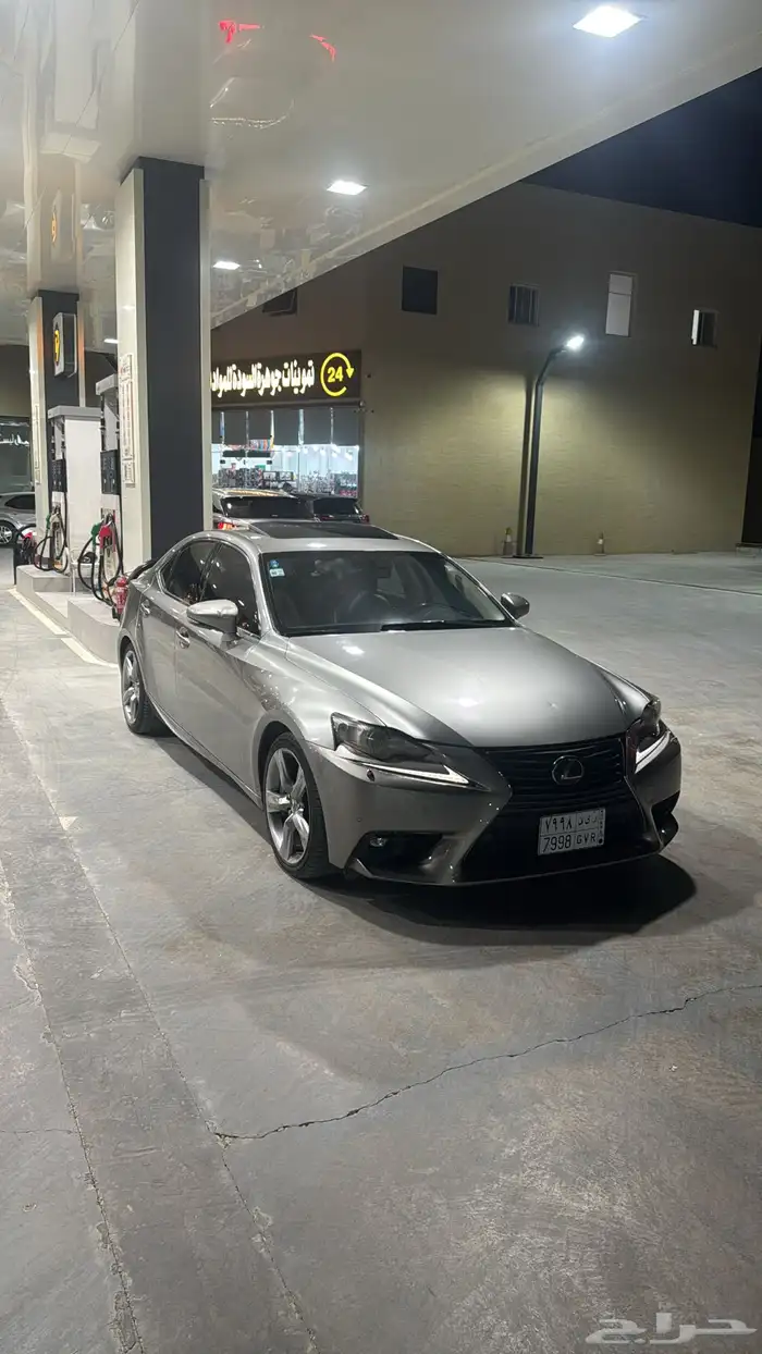 لكزس is350 مالك اول 0