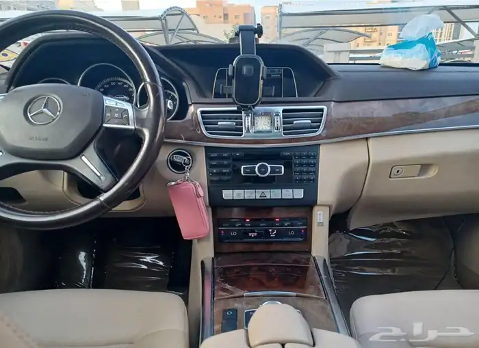 مرسيديس E200 6