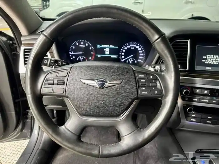 جنسس G80 ديزل 2019 عداد 92 الف بحاله الوكالة 25