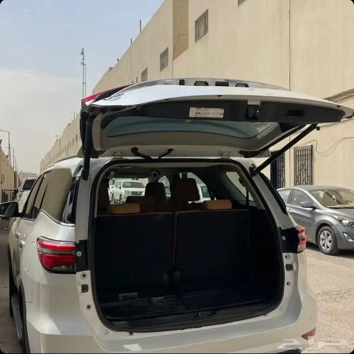 فورتشنر 2024 فل كامل مالك اول ( على الشرط) 1