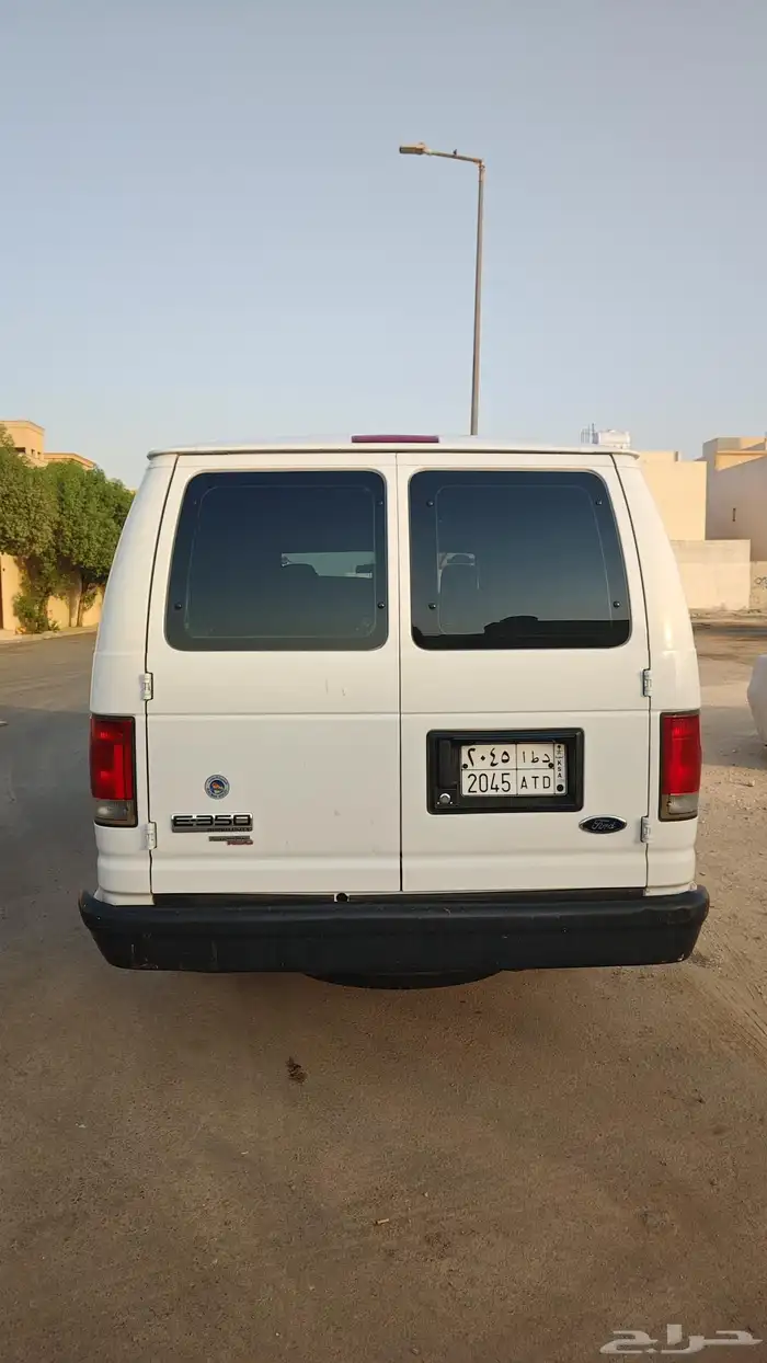 فان ابيض E350 بنزين 10 سلندر 2013 5