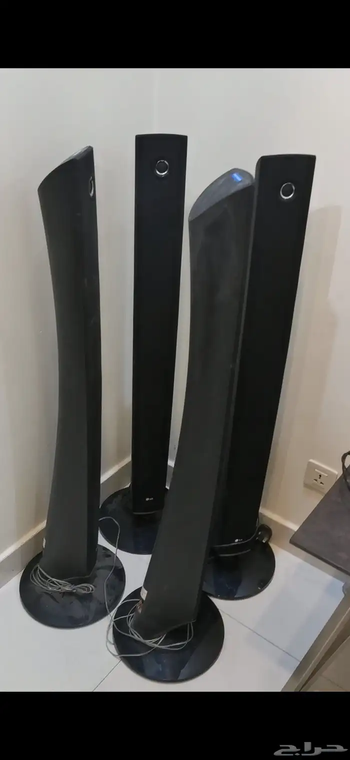 مسرح نظيف جدا غير مستخدم للبيع على السوم 0