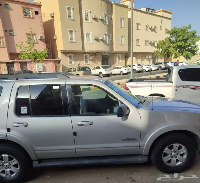 فورد اكسبلورر   محركات وقير ومكيف بحاله ممتازه  ممشى 340 6