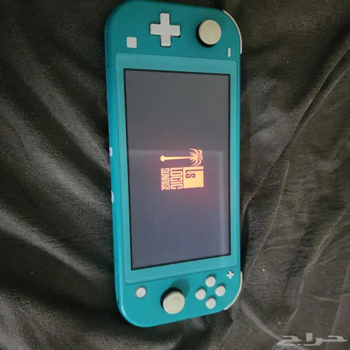 نتيندو سويتش لايت هاك بحاله ممتازة 0