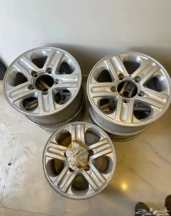 جنوط لاندكروزر وكاله اصلي خمس حبات من مديل 99 حتى 2007 1