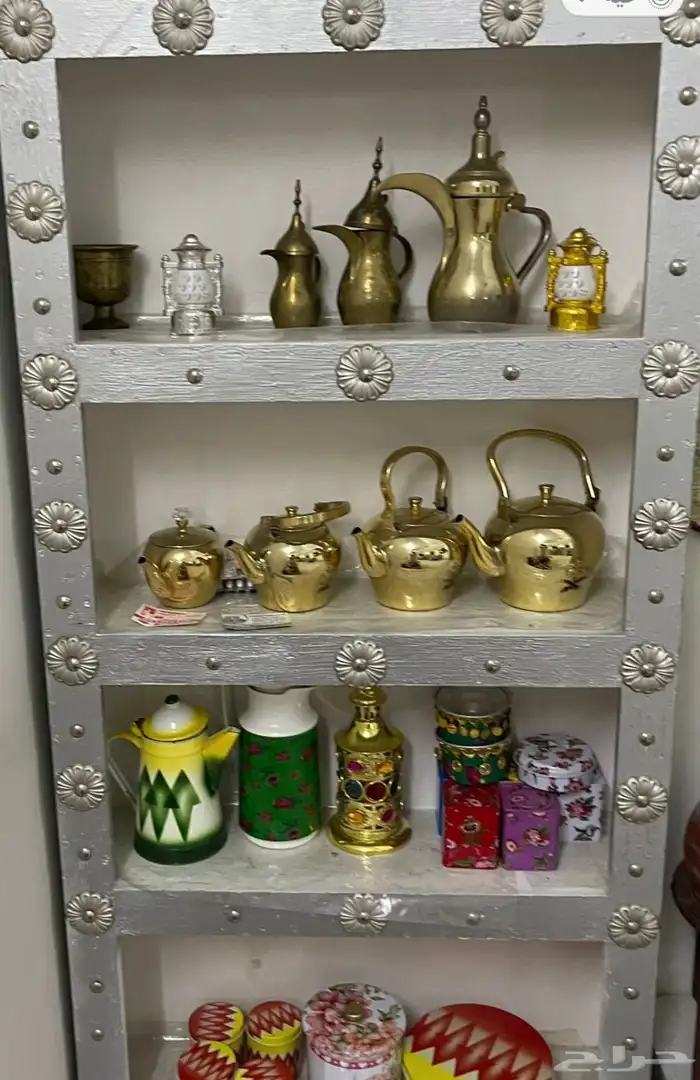 جلسه شعبيه متكامله بالكمار والطاوله الارضيه شبه جديده 6