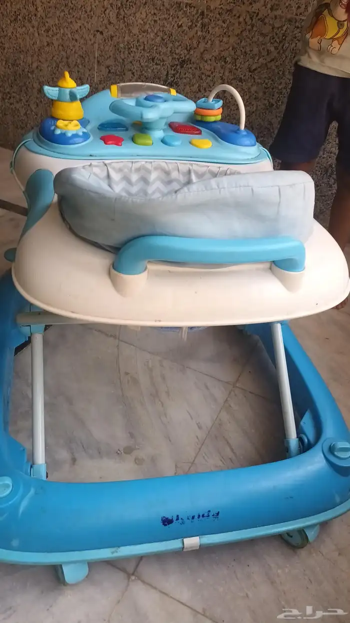 عربة اطفال 1