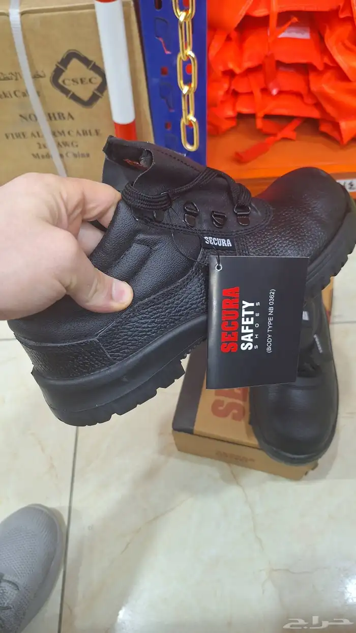 عرض على شوز سلامة هندي للعمال 0