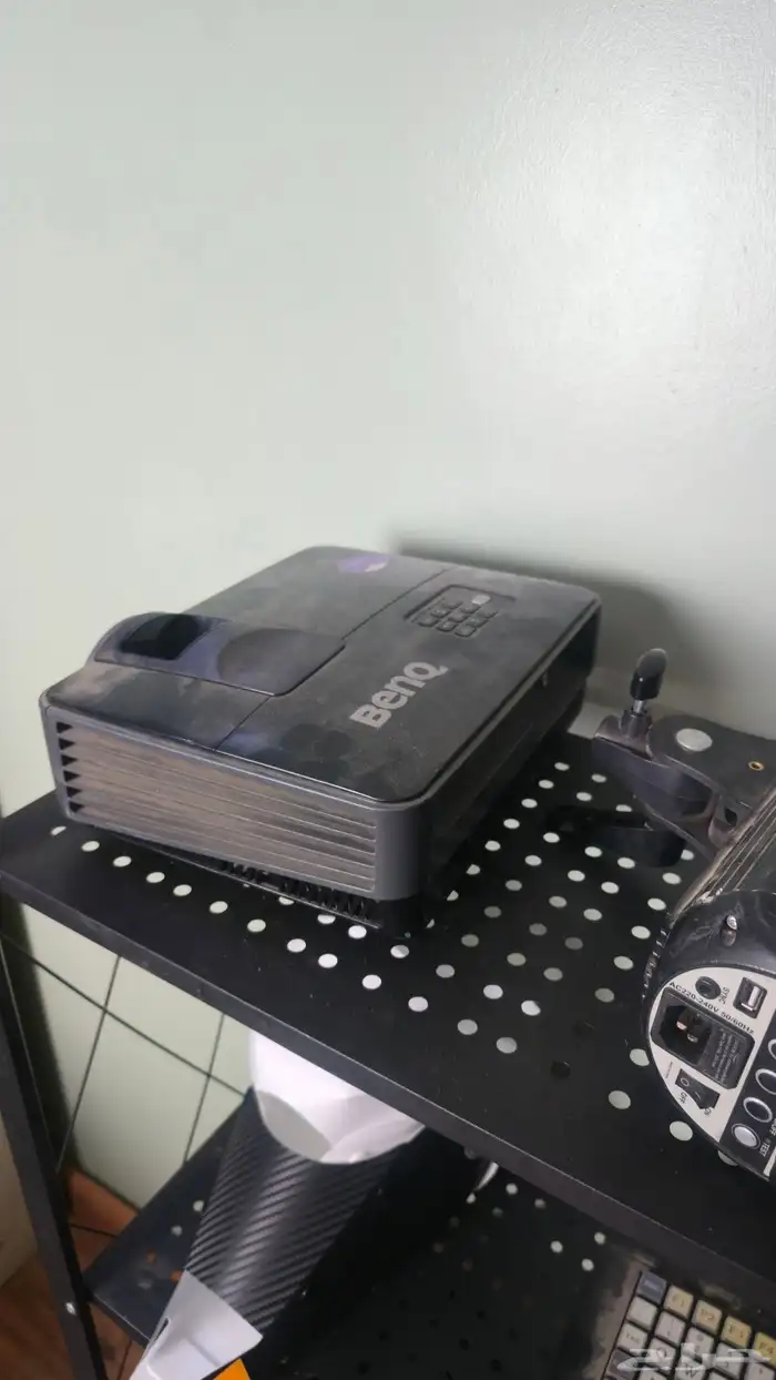 بروجكتر Benq 2