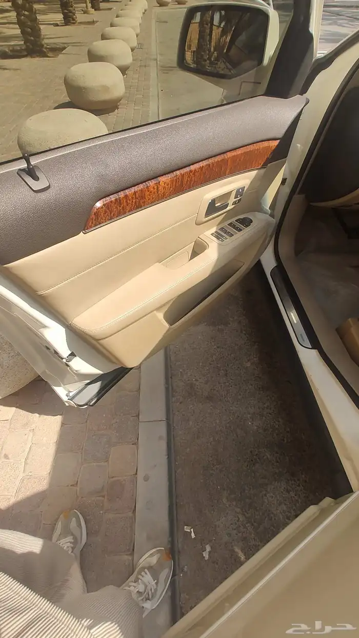 كاديلاك SRX مخزن و نظيف جدا 19