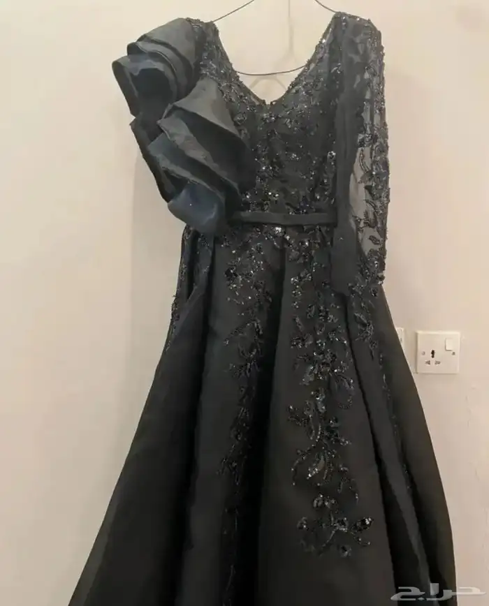 فستان اسود للمناسبات 2