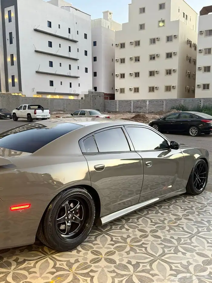 تشارجر 2014 نضيفه 6