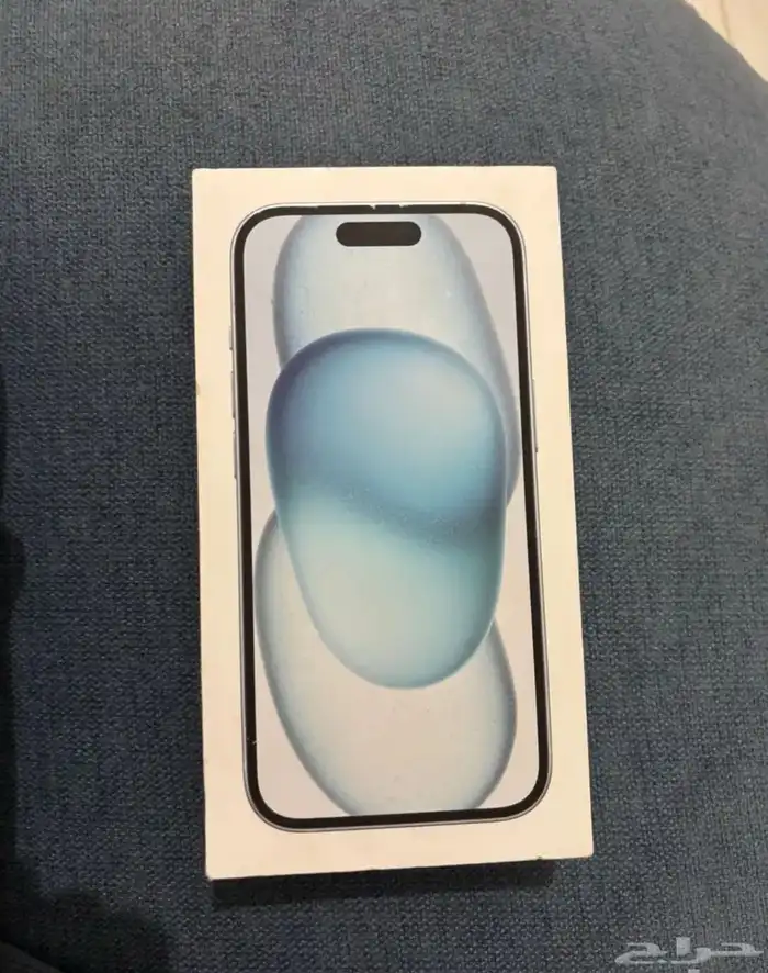 ايفون 15  99 خدش بسيط مع العلبه م انفتح ولا انصان 2200 0