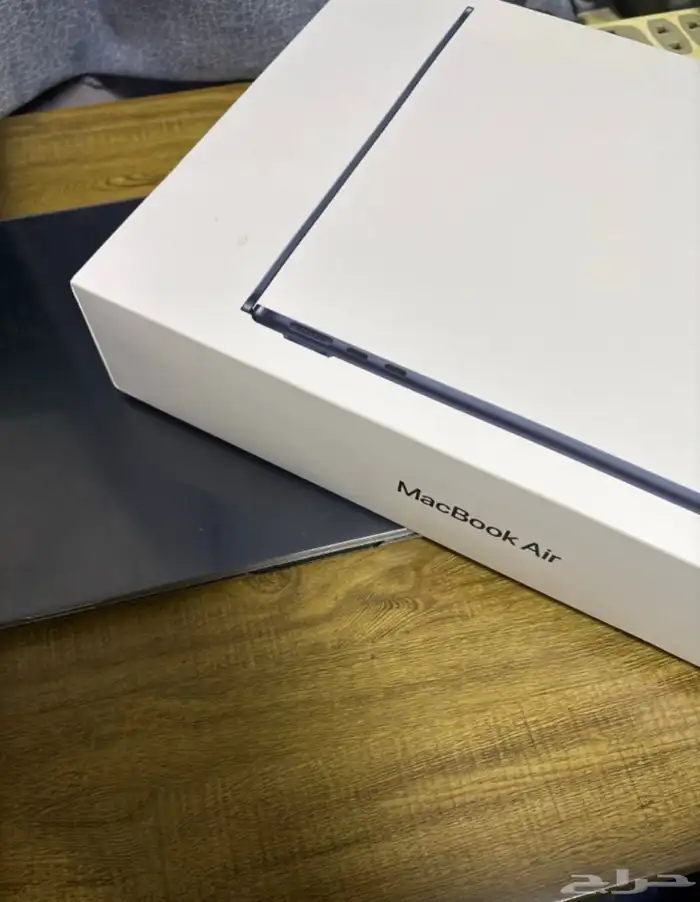 ماك بوك اير M2 2