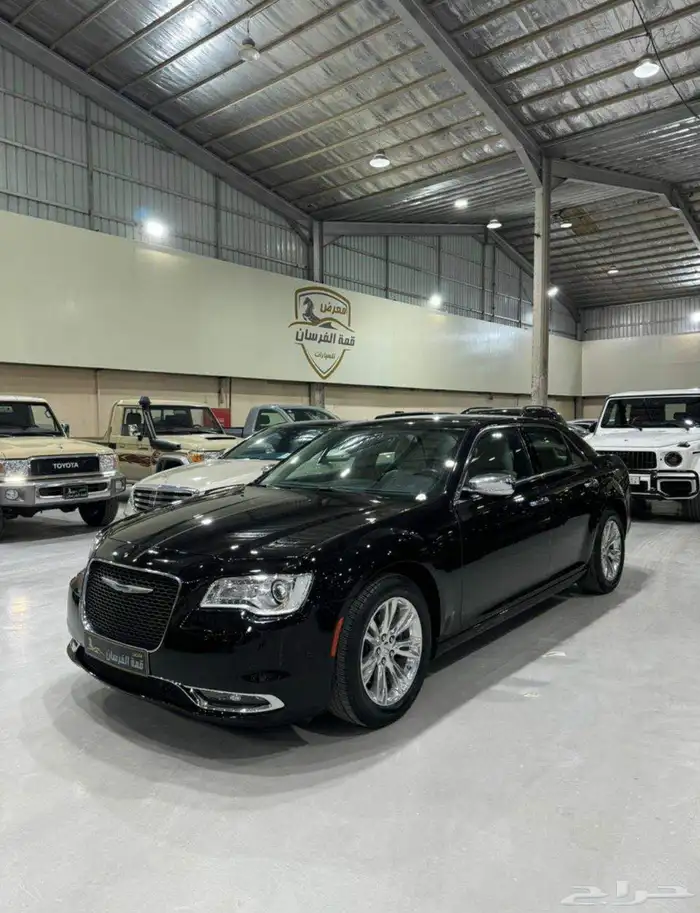 كرايزلر 2022 C300 1