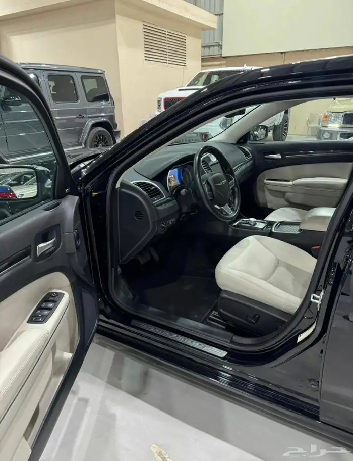 كرايزلر 2022 C300 6