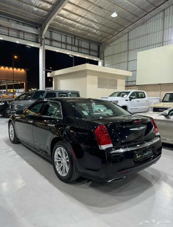 كرايزلر 2022 C300 2