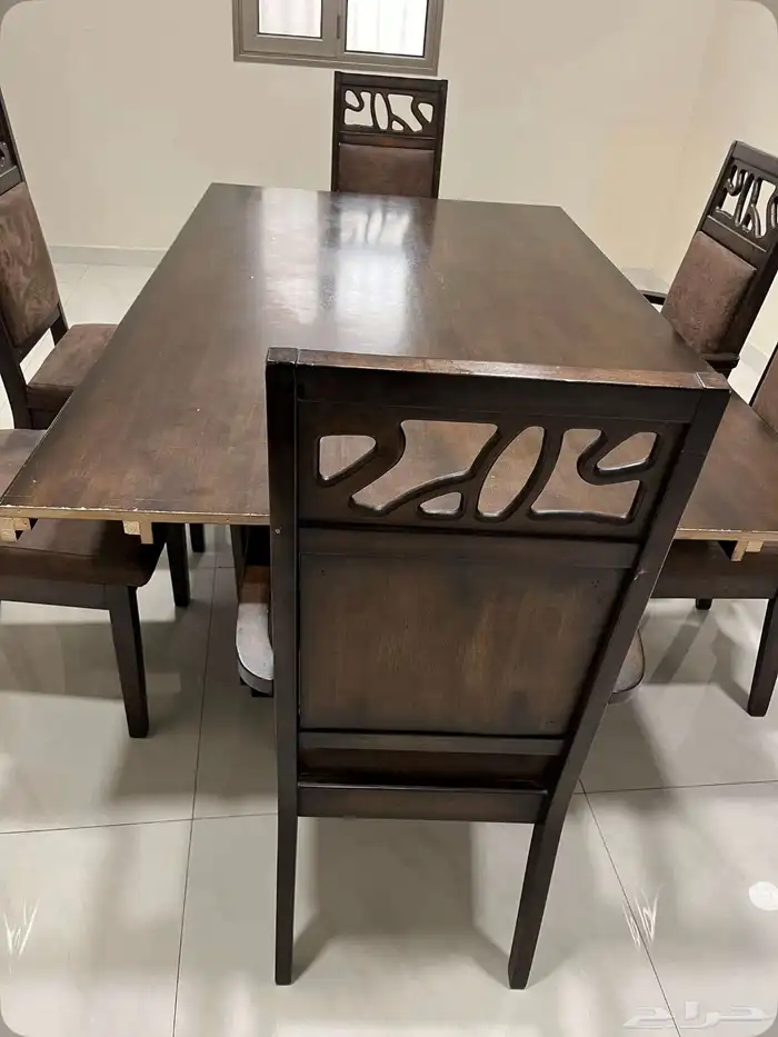طاولة طعام مع انتريه ودولاب مواعين 3
