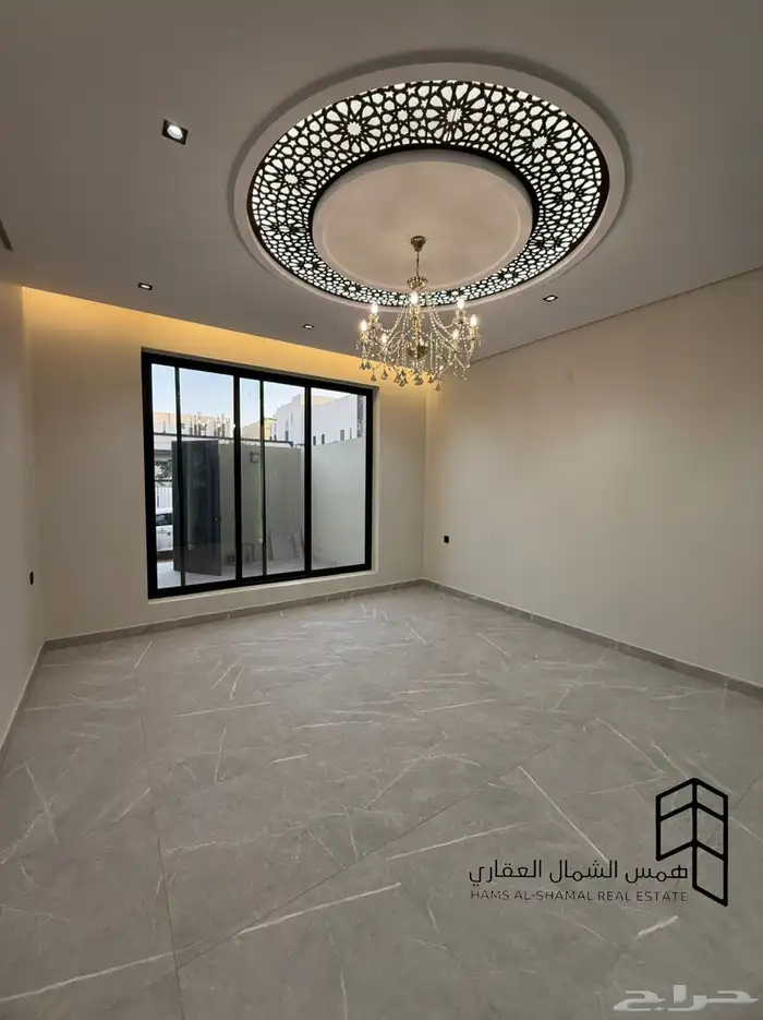 للبيع شقه ارضيه حي الاخضر بندخل خاص ومطبخ راكب 10