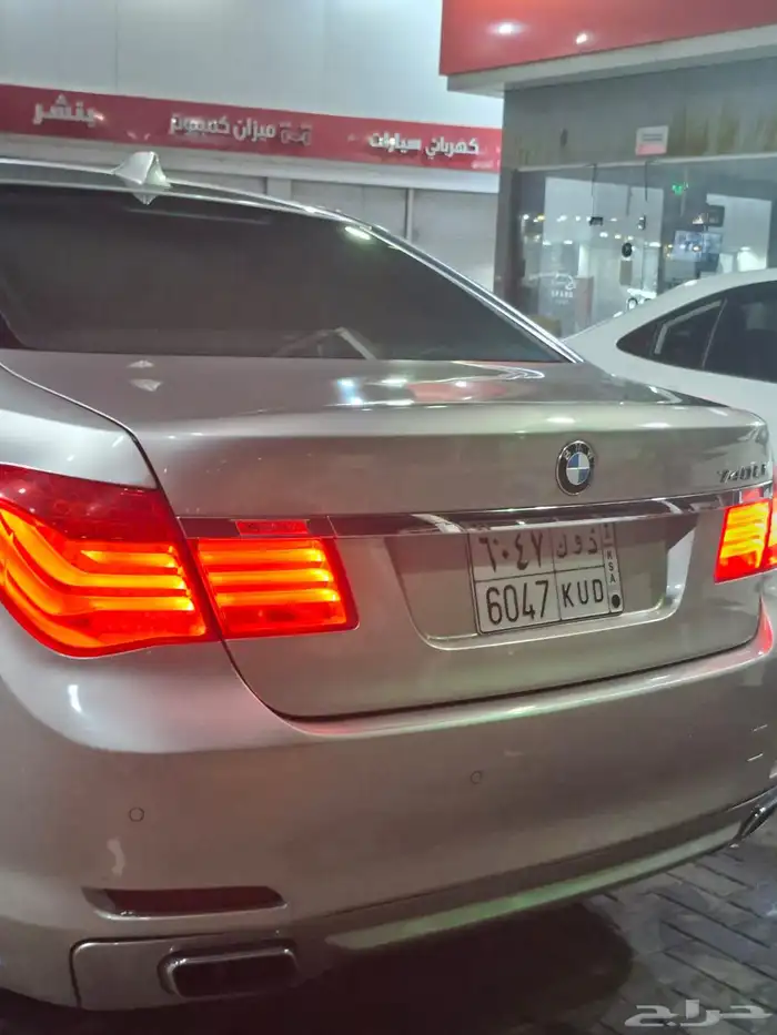 بي ام دبليو BMW730 4