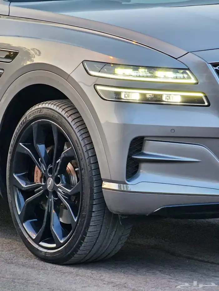 جنسس GV80 رويال موديل 2023 بحالة الوكالة 33