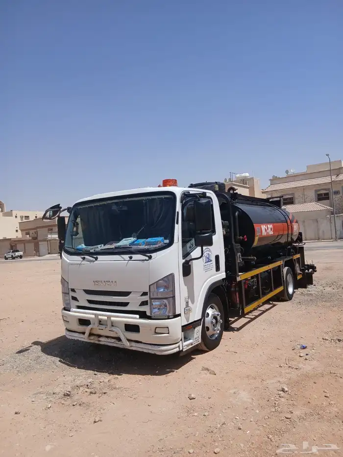 رش مادة الامسي ون والارسي تو اعمال اسفلت 12