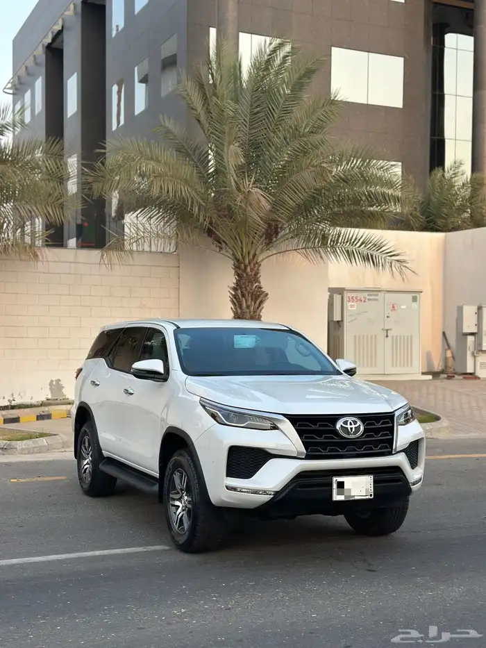 فورتشنر GX بدون دبل 2024 ابيض وكالة 2