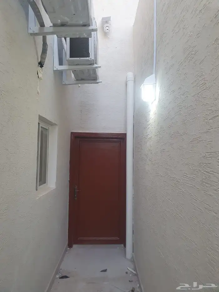 فرصه استثمارية بيت مجاور لمحطة مترو الحرادية 1