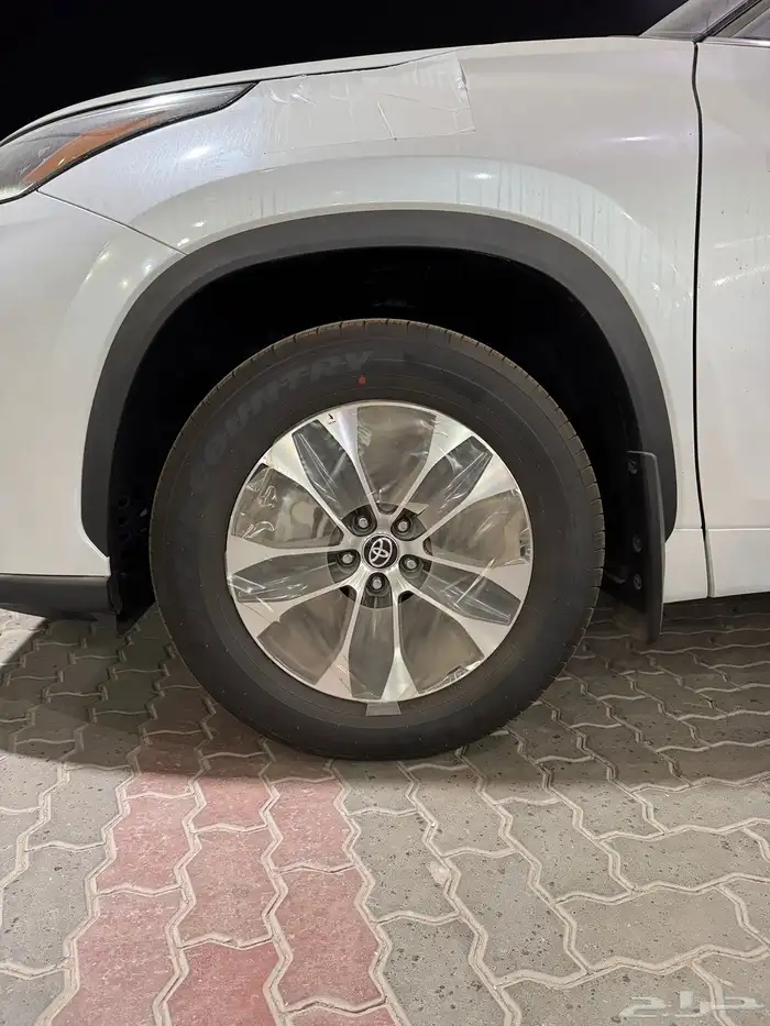 تويوتا هايلاندر 9