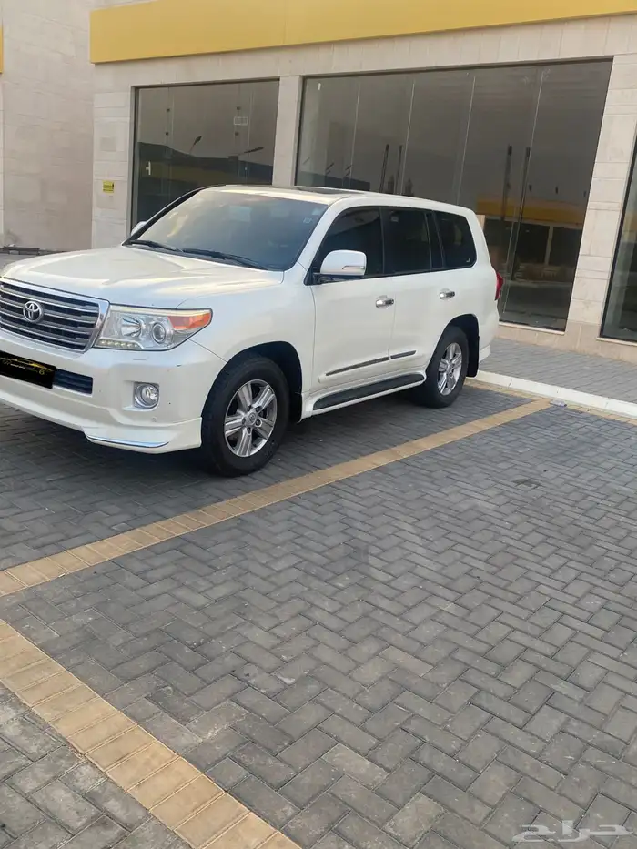 لاندكروزر VXR فل كامل سعودي 2013 2