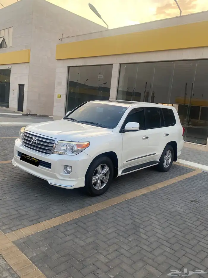 لاندكروزر VXR فل كامل سعودي 2013 0