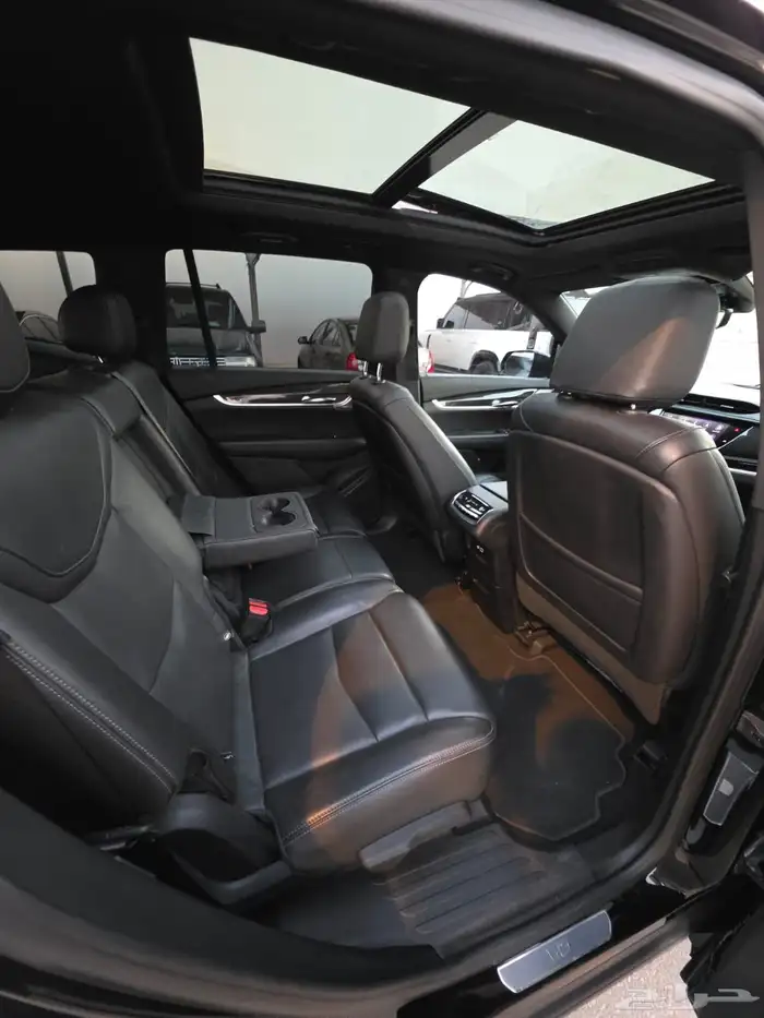 كاديلاك2020 XT6 فل كامل 13