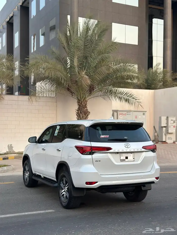 فورتشنر GX بدون دبل 2024 ابيض وكالة 4