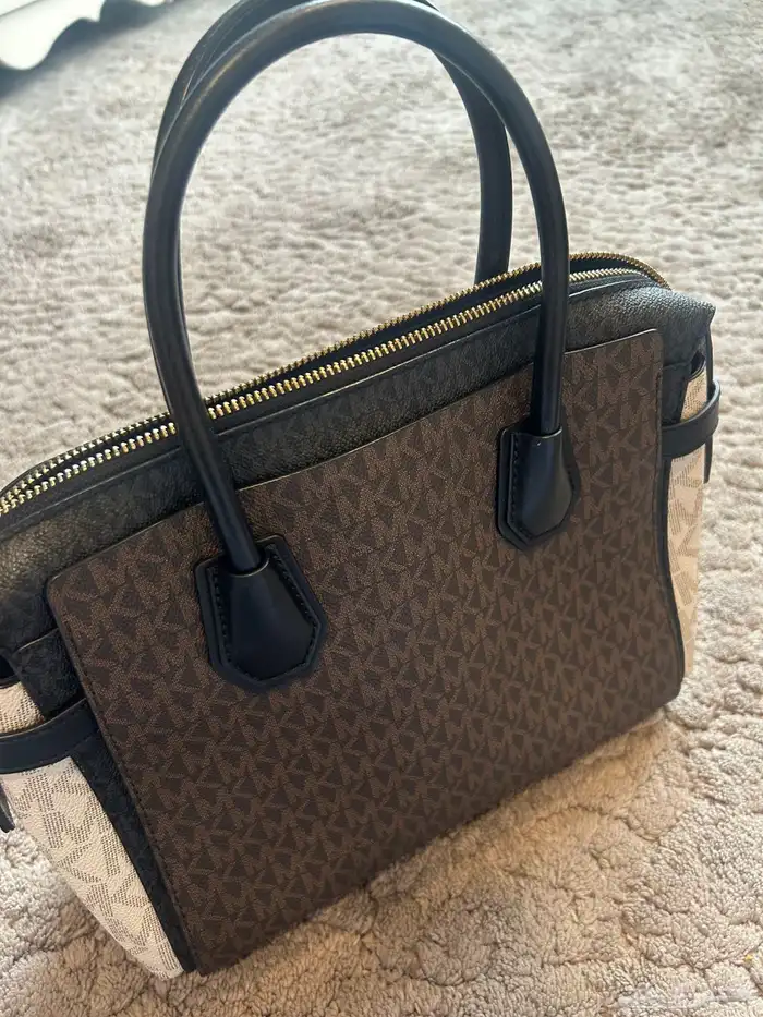 شنطه Michael kors 1