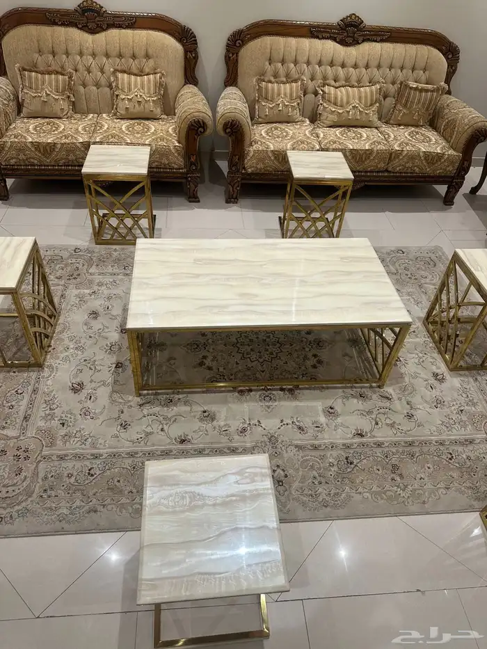 طاولة كبيره رخام مع 6 طاولات خدمه 2