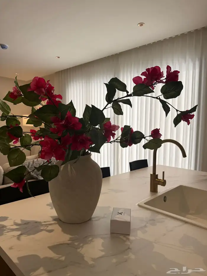 شقة مؤوثثه للبيع مدخل مستقل 12