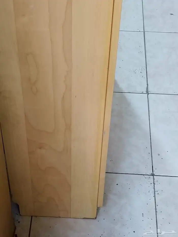 دولاب من ايكيا مستخدم نظيف جدا 4