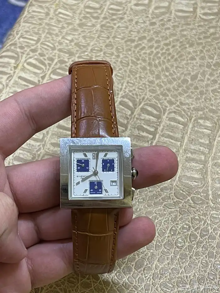 ساعه جيفنشي 0