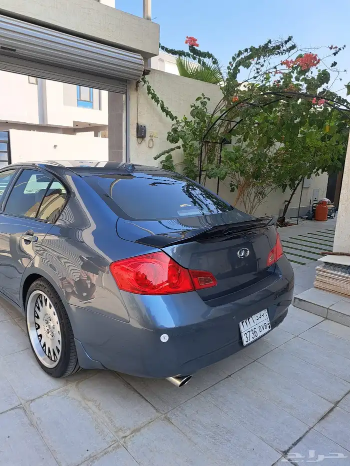 إنفينيتي G37 1