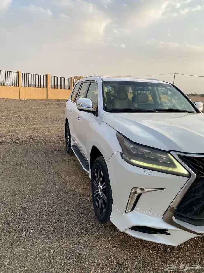 لكزس 2019 سعودي 10