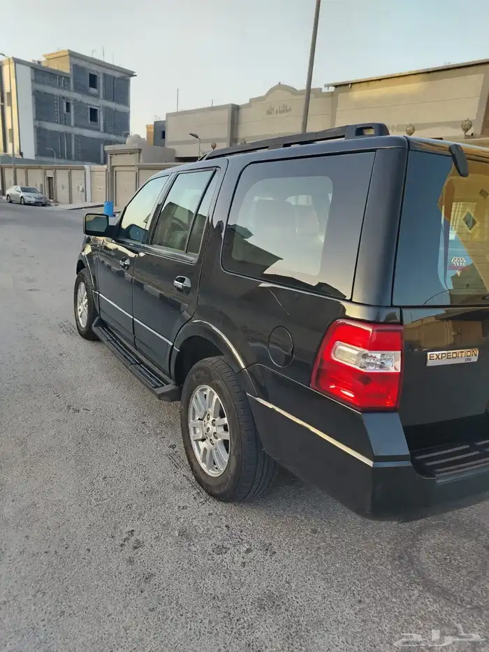 للبيع فورد اكسبدشن 2010 3