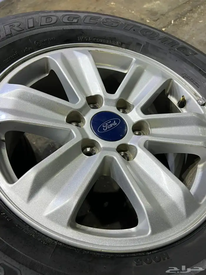 جنوط فورد اف 150 اصلي وكاله  مع كفرات برجستون 265.70.17 ت22 15