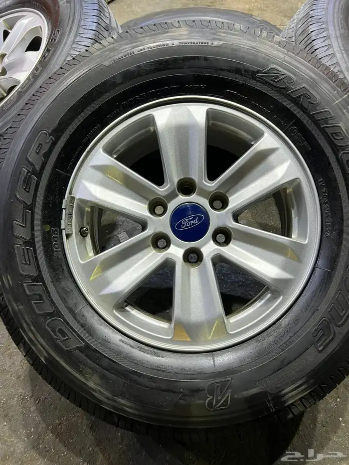 جنوط فورد اف 150 اصلي وكاله  مع كفرات برجستون 265.70.17 ت22 12