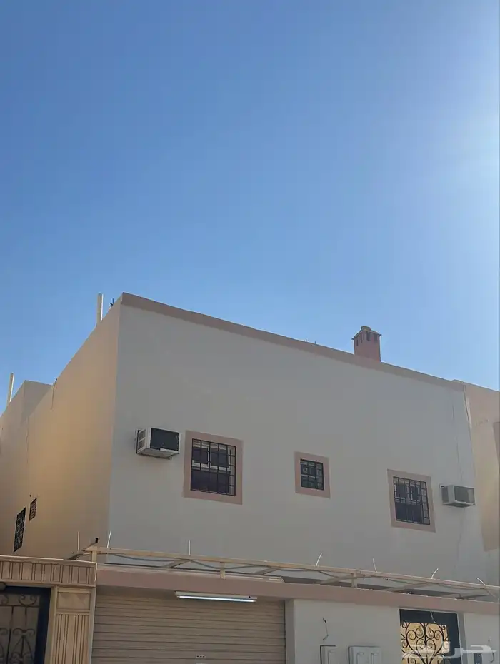 للبيع فلة دور و3 شقق الدار البيضاء جنوب الرياض 0