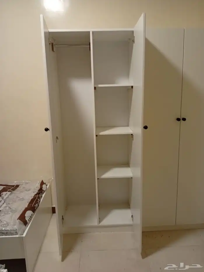 غرفة نوم كاملة  أثاث منزلي  سرير ودولاب وبطانيات 11